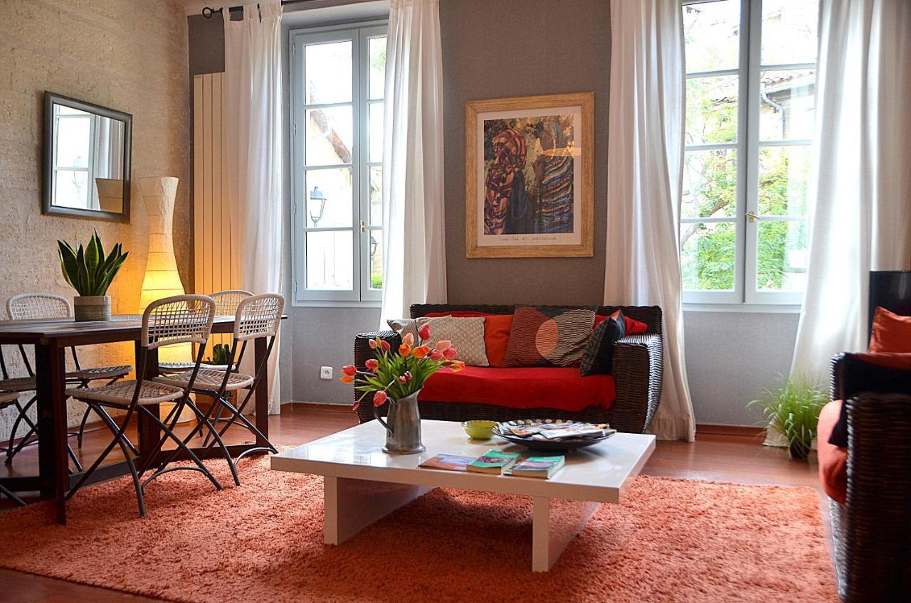 Bel Appartement Villeneuve Les Avignon Exterior photo