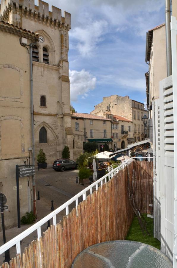 Bel Appartement Villeneuve Les Avignon Exterior photo